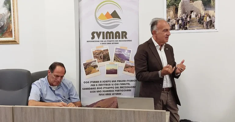 Avv. Vincenzo Chirolli di Pitagora Cultura e Formazione al convegno di Sant’Angelo dei Lombardi dedicato a inclusione, formazione e Progetto Lupo